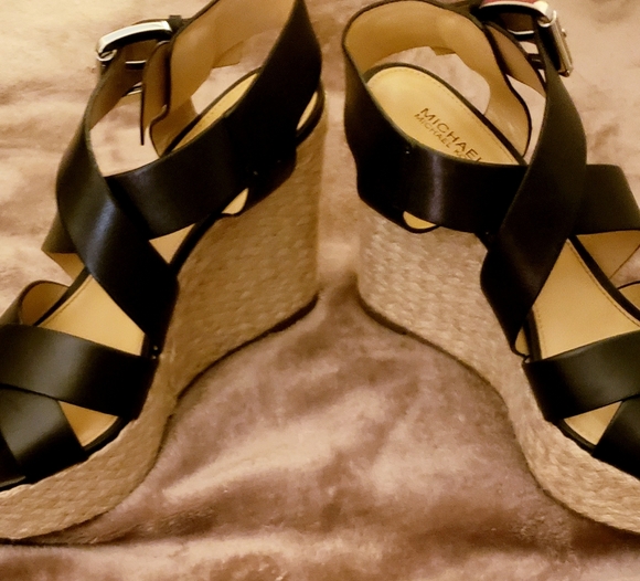 ****SOLD****      Michael Kors Black Leather Wedges - Picture 8 of 9